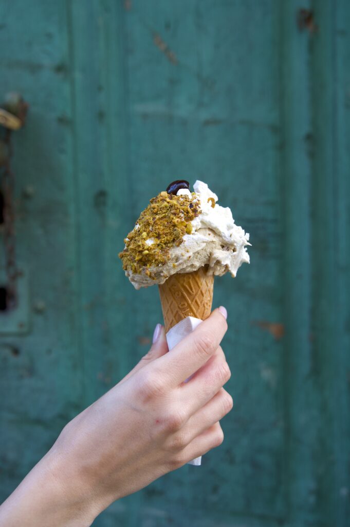 Degustazione al Cucchiaio 1 Gelato Artigianale Mokambo Gelateria Ruvo di Puglia3 - Gelateria Artigianale Mokambo