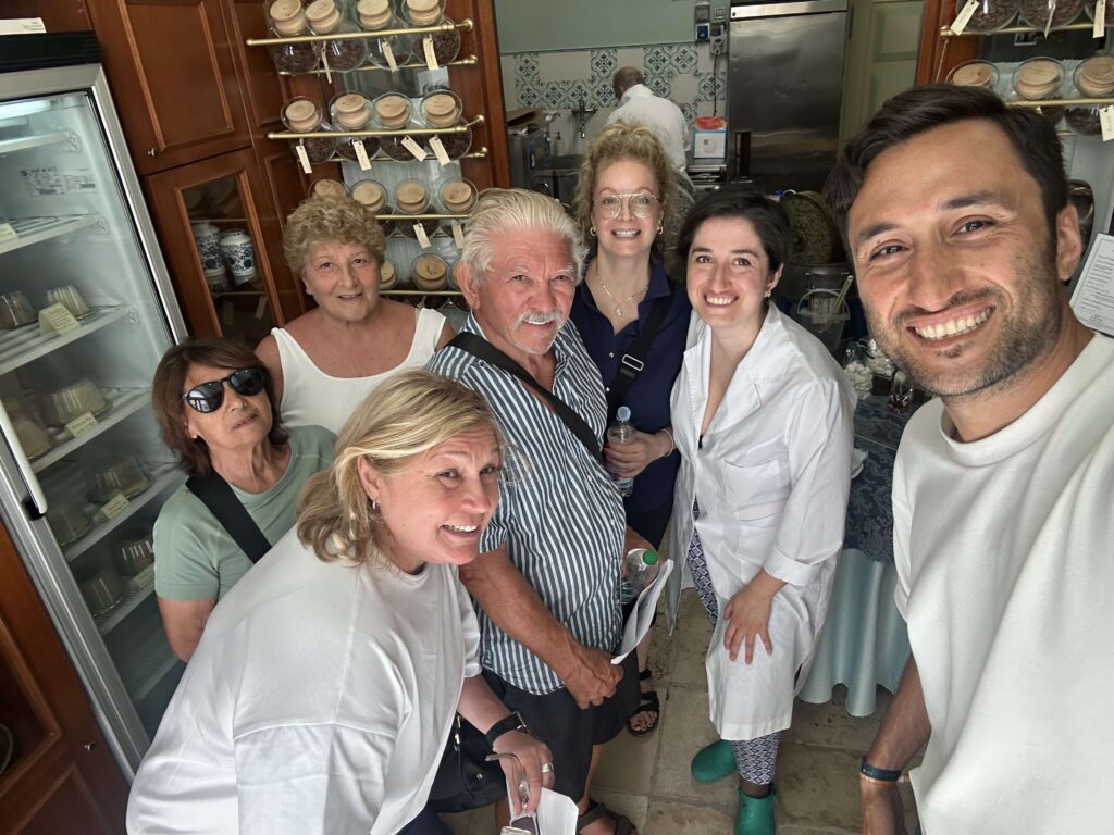 From Chicago To Ruvo di Puglia For Scettro del Re Mokambo Gelateria 2 - Gelateria Artigianale Mokambo